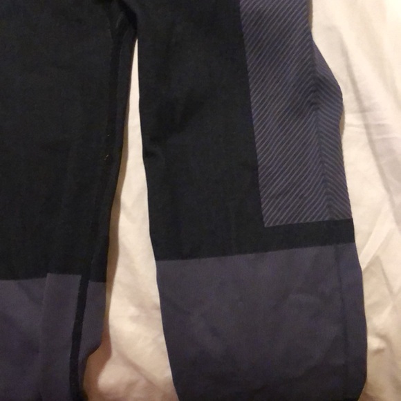 Retro Stretchy Leggings - Picture 3 of 3